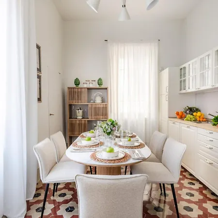 The Frescoed Tale, 3 Bedrooms