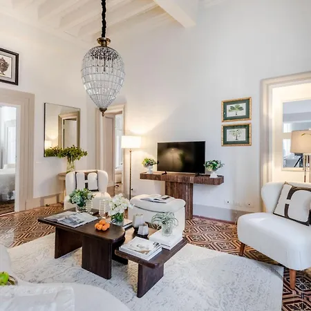 The Frescoed Tale, 3 Bedrooms * Lucca