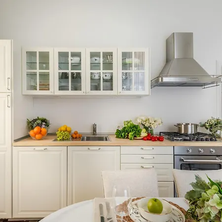 Lejlighed The Frescoed Tale, 3 Bedrooms Lucca