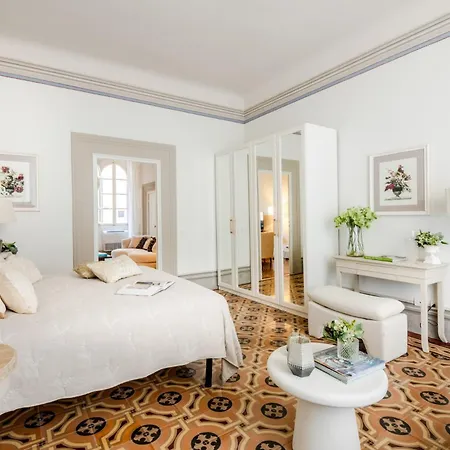 The Frescoed Tale, 3 Bedrooms *