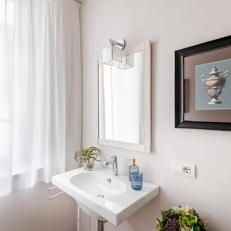 The Frescoed Tale, 3 Bedrooms